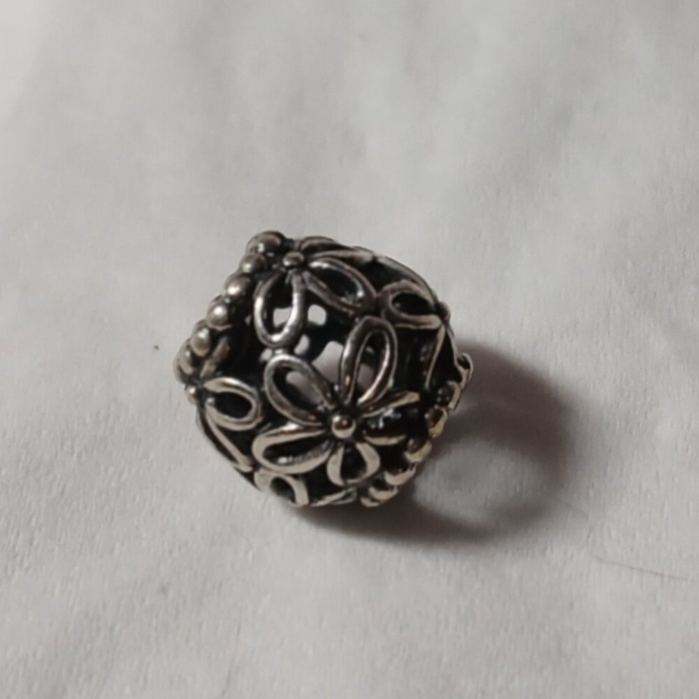 Pandora open works flowers charm